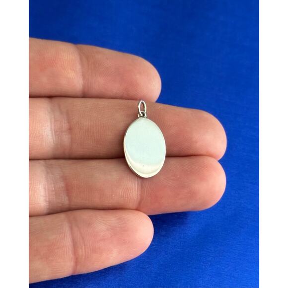 Sterling Silver Daisy Charm - Picture 2 of 4